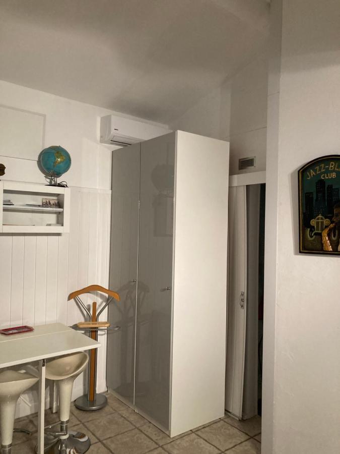 La Coccinelle Bed & Breakfast Ним Екстериор снимка