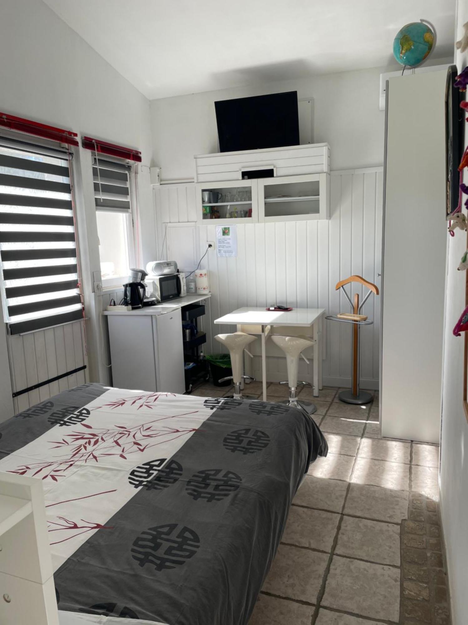 La Coccinelle Bed & Breakfast Ним Екстериор снимка